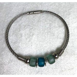 Cable Wire Bracelet with Green and Blue Glass Beads - 7 1/2"